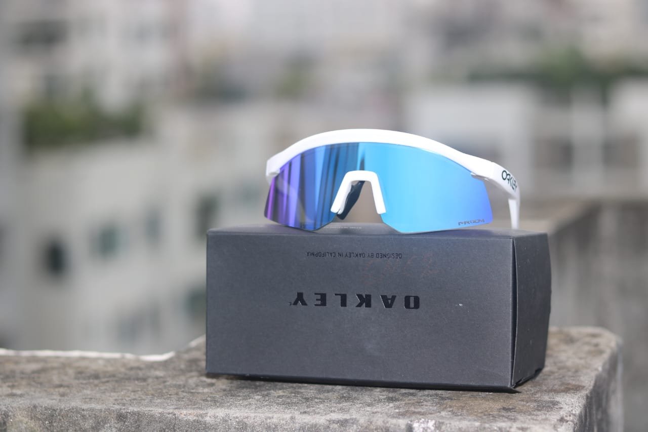 WhatsApp Image 2025-08-07 at 8.10.16 PM Oakley Hydra Prizm - Image 1