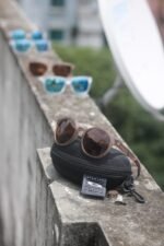 Oakley Frogskin casual Sunglass - Image 2